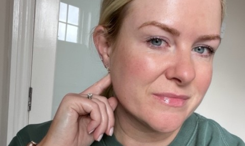 Beauty blogger Jen Thorne aka Beauty Junkie London announces postal address update